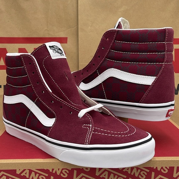 Vans Men’s Sk8-Hỉ Monogram Port Royale
VN0005U94QU
Sneakers - Picture 9 of 16
